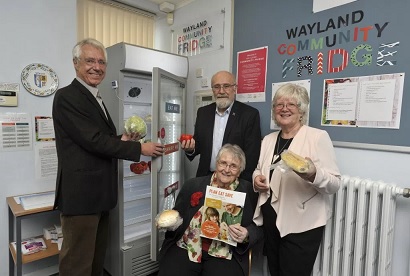 Wayland Community Fridge 02
